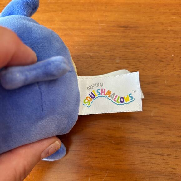 Squishmallows Keychain Swish Shark NWT - Picture 5 of 6